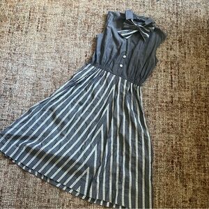 Vintage 1950’s Sleeveless Cotton Daydress